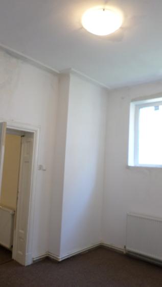 Victoriei, apartament in vila semidecomandat