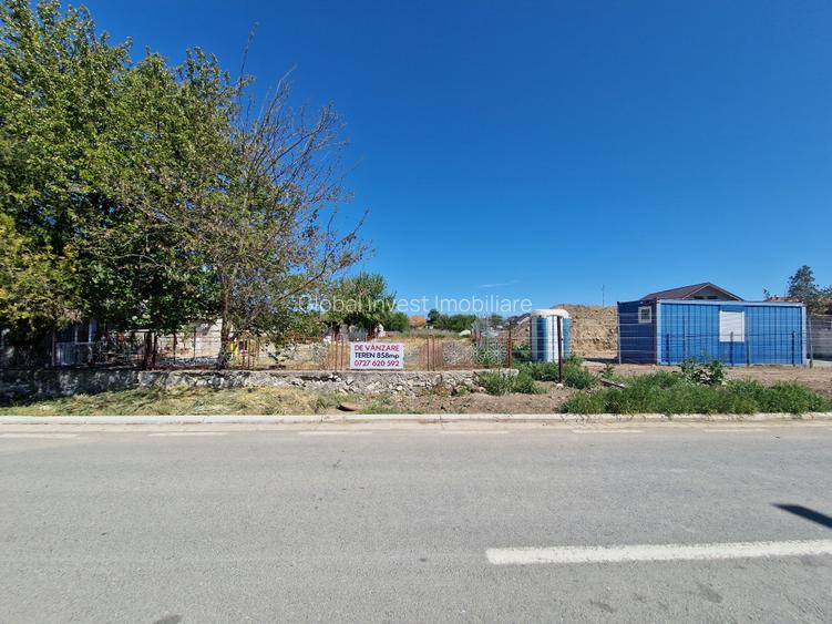 Corbu - Teren intravilan 885mp intre case - 35000euro - 2