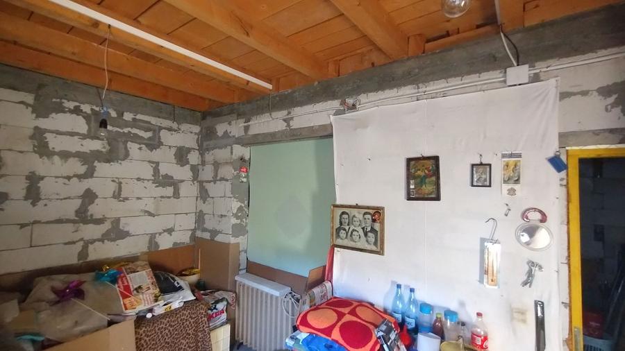 Casă, gradină, teren mare - Palazu Mare