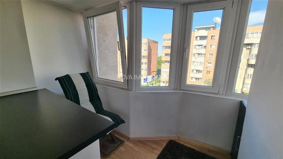 Centrul Civic, garsoniera mobilata si utilata - 369  Euro luna - 8