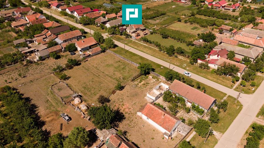 Teren intravilan de 1492 mp în Nădab
