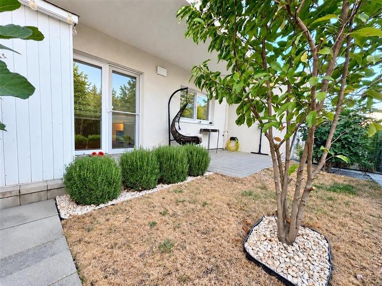 Apartament 2 camere 2 bai curte si parcare Cartierul Arhitectilor
