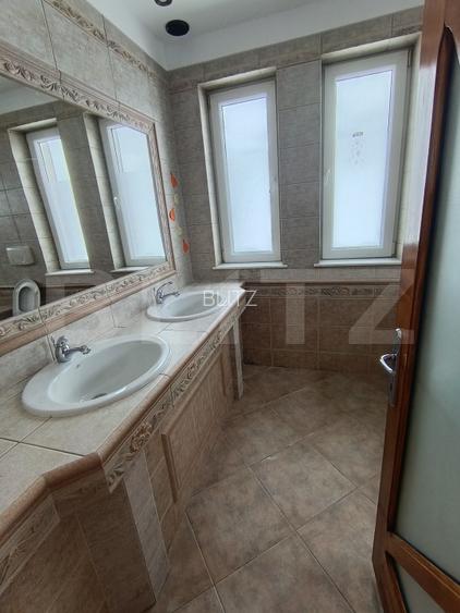 Casa Ultracentral cu 5 camere în suprafață de 300 mp și un teren de 600 mp - 11