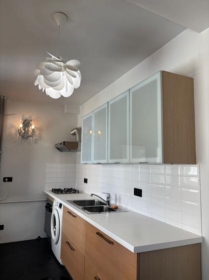 DOROBANTI,pe CAPITALE,duplex superb in locatie exceptionala,renovat,garaj,180mp