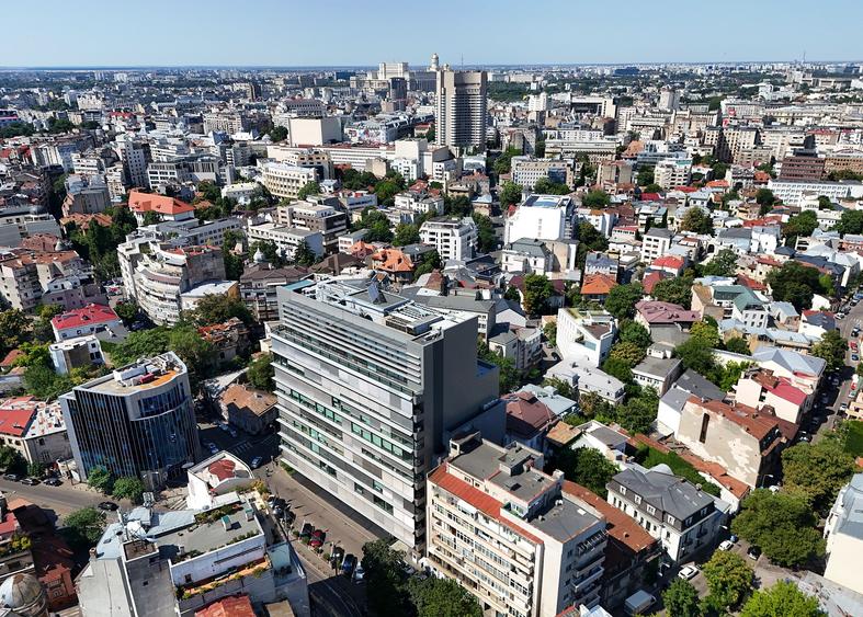 Lascar 31 Business Center