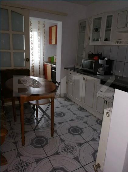 Apartament de vânzare – zonă excelentă și liniștită
