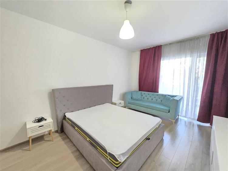 Apartament mobilat, 2 camere decomandate, loc de parcare, Urban Pentha
