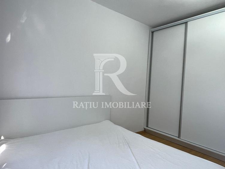 Apartament cu 3 camere | Decomandat | Parcare | Nufărul | Oradea
