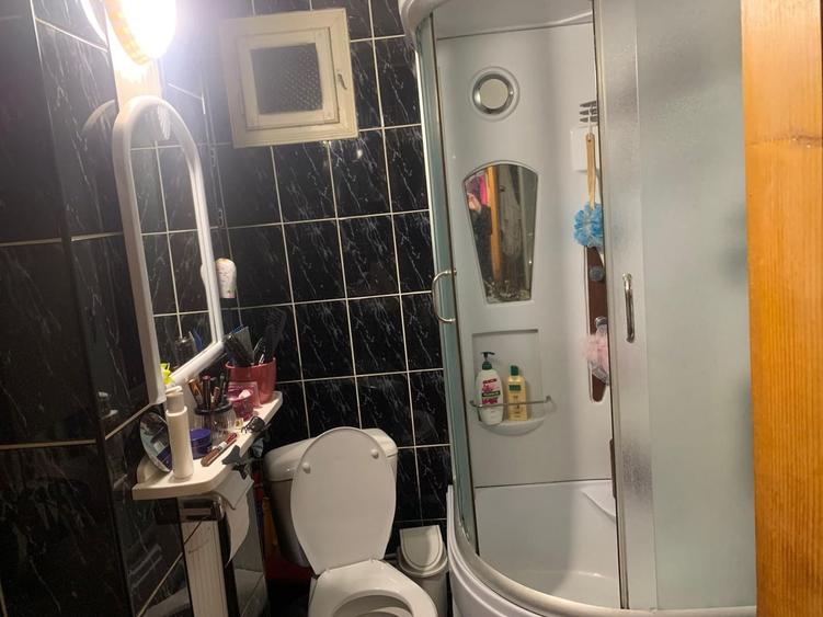 APARTAMENT DE VANZARE 3 CAMERE SIRET