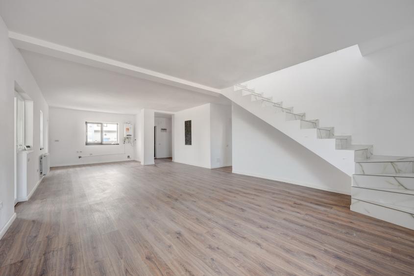 DOMNESTI - INTRAREA FOISORULUI, VILA 245 MP TOTAL, LOT 357 MP!