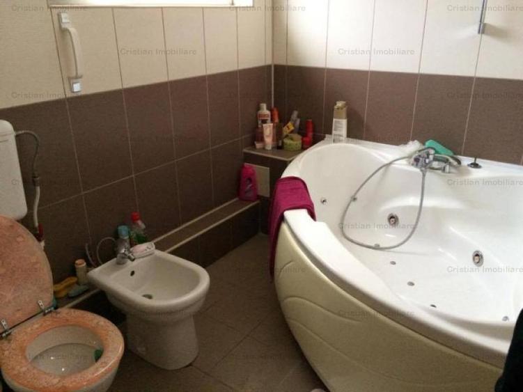 Vila 456mp utili  zona Plantelor
