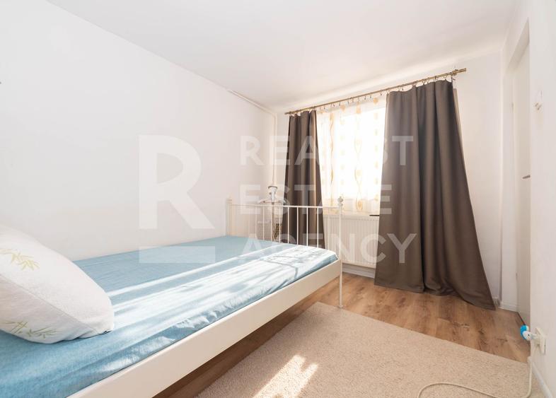 Vânzare, apartament cu 3 camere în zona Lujerului