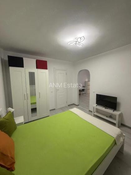 Apartament 2 camere etaj 4 calea Grivitei vedere pe spate metrou Gara de Nord - 2