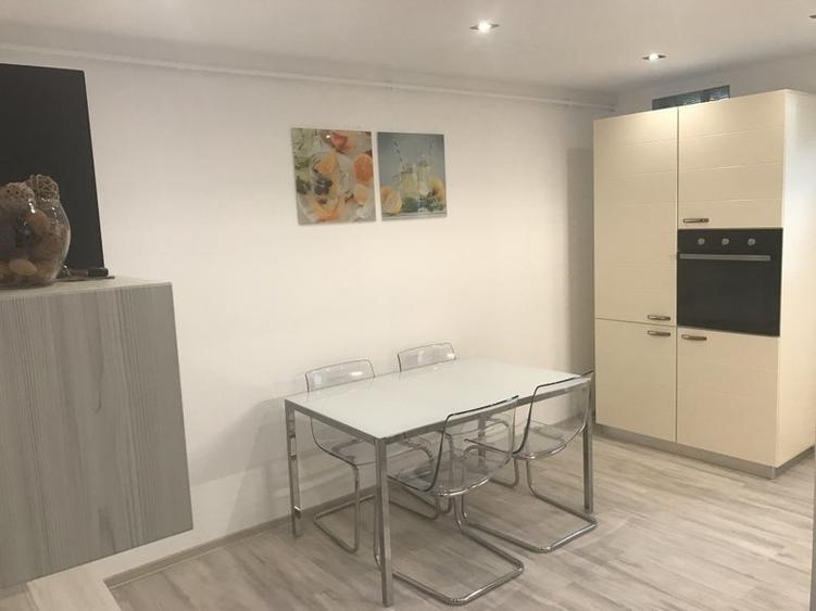 Apartament 3 camere zona PALAS / 3 rooms PALAS