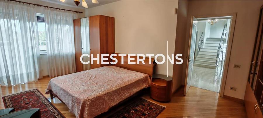 Vila exclusivista cu 7 camere si piscina, teren de 2500 mp, D+P+1+M LA 4 minute