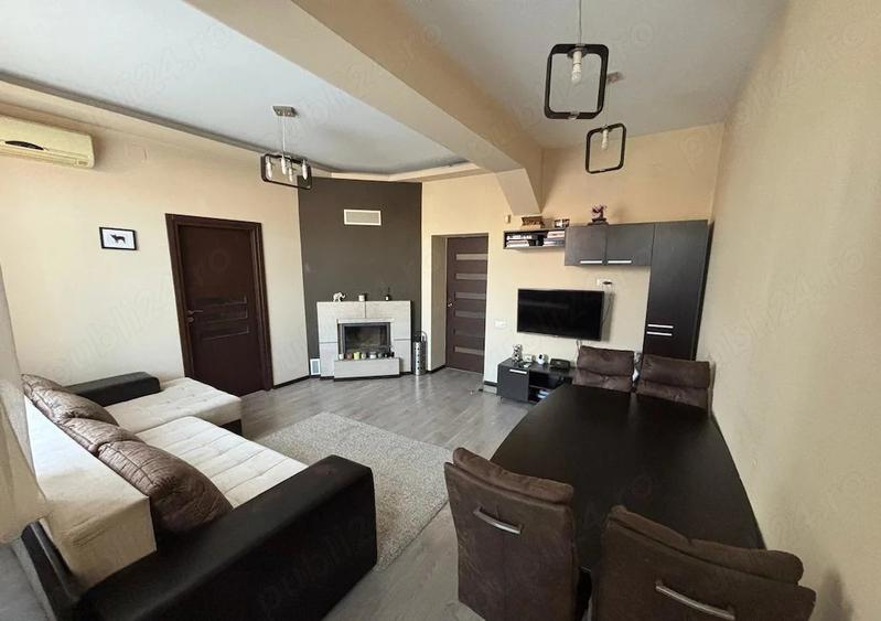 Apartament de 3 camere, 74 mp, parcare, centrala, șemineu pe lemne, zona Domenii