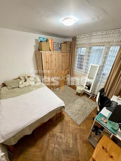 Apartament 2 camere - Semidecomandat, centrala termica, etaj 1 | zona Nicolina 2 - 3