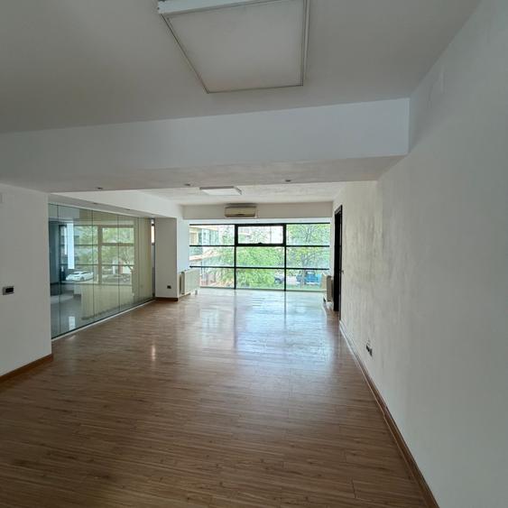Unirii | spatiu de 120mp | etaj 1 | cladire de birouri |