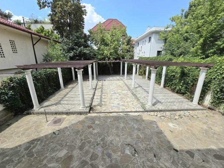 Proprietate Dorobanti Capitale cu gradina exclusiva 300mp