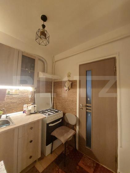 Apartament cu 3 camere, 46 mp, zona Pacurari