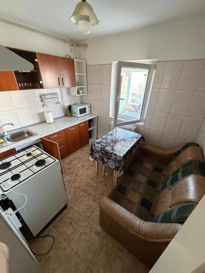 Apartament 2 camere decomandate zona Inel 2