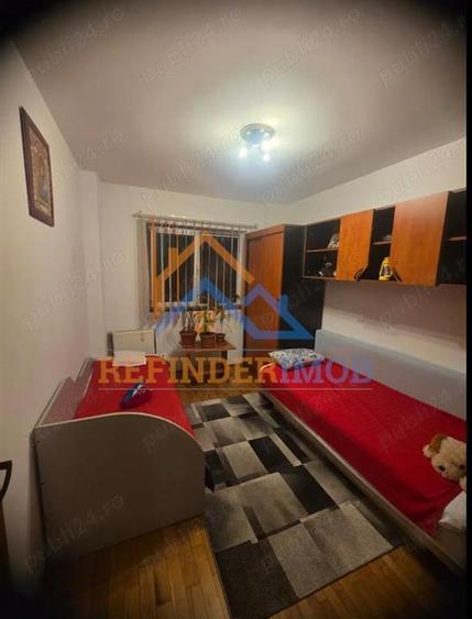 Apartament 4 camere decomandat - Rahova