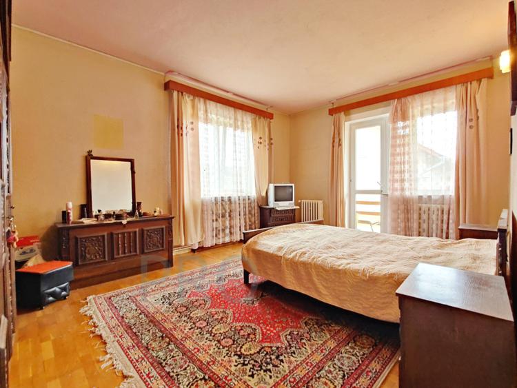 COMISION 0% Casă cuplată/5 camere/garaj/curte/zona Spitalul Cisnădie