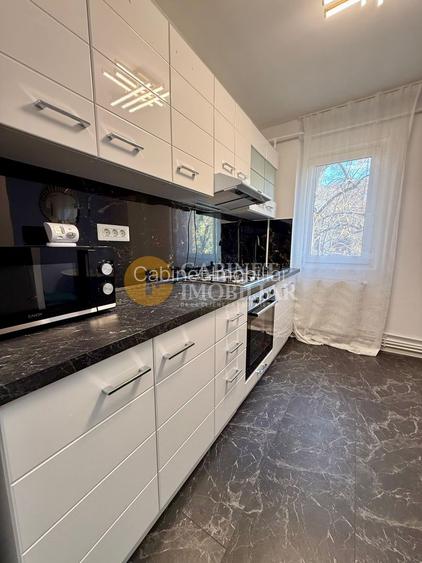 2 Camere Renovat 52mp - Mobilat/Utilat - Zona Podu Ros - Fara Risc - 9