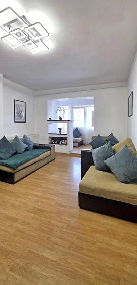 Apartament 3 camere, 2 băi, 2 balcoane și parcare | Auchan Bascov