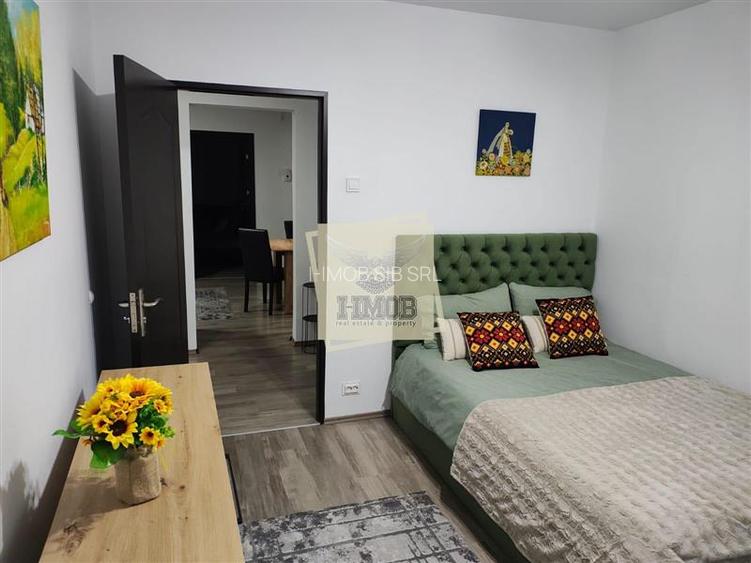 Apartament 4 camere cu balcon si pivnita zona Vasile Aaron - 7