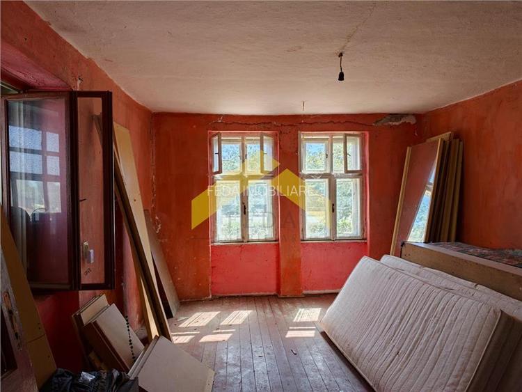 Casa de vanzare la sol in localitatea Felnac - 6