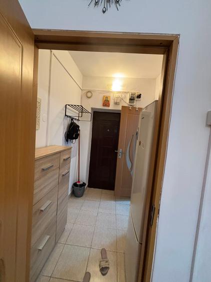 Garsoniera de vanzare zona Cet