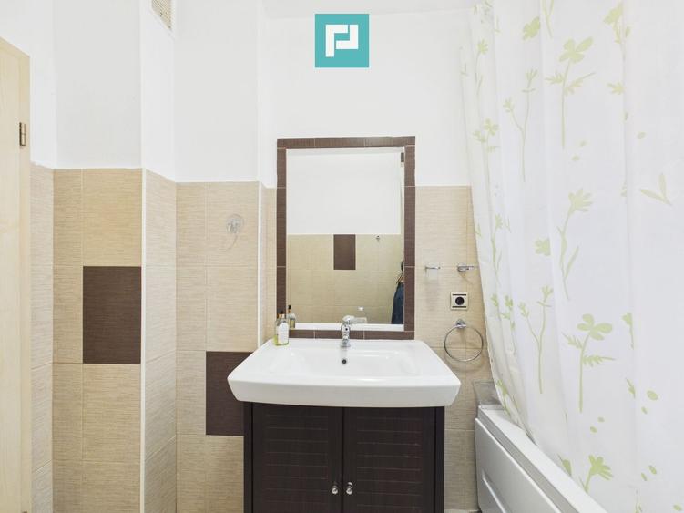 Apartament cu 3 camere și 2 băi zona Aurel Vlaicu