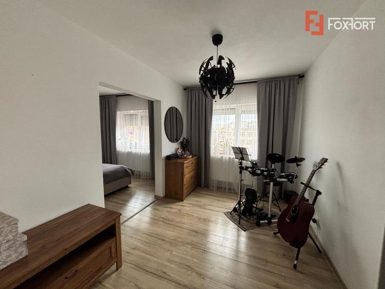 Apartament cu 5 camere, 95 mp utili - zona Fortuna