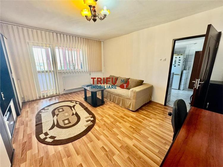 Apartament 2 camere zona Liceul Sportiv