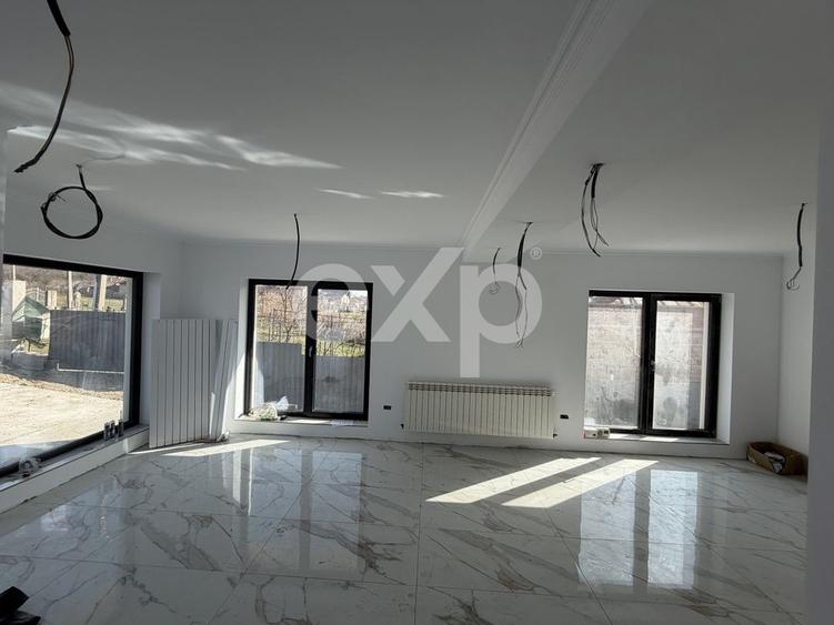 CASĂ MODERNĂ LA CHEIE în Curtea de Argeș | 1.000 MP TEREN | 4 camere + Anexe