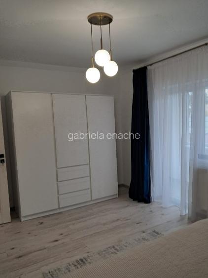 Inchiriez ap. 3 camere decomandat - 4