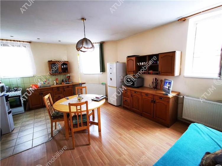 Casa si hale industriale - 475 mp utili in Cisnadie langa Sibiu