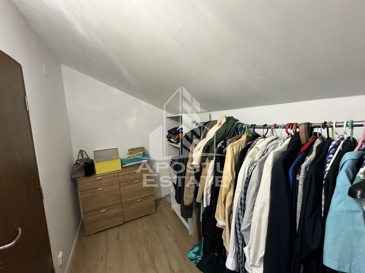 Duplex cu 4 camere si gar, P+1+M,mobilat si utilat, utilitati complete
