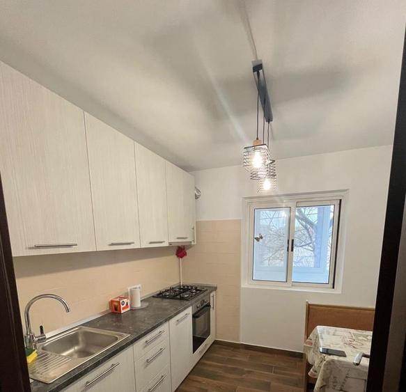 Apartament 2 Camere,Brancoveanu METROU Parc Tineretului,DECOMANDAT,boiler