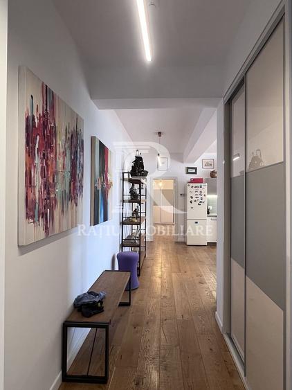 Penthouse cu Design Eclectic | Central | Panoramă Unică | Oradea