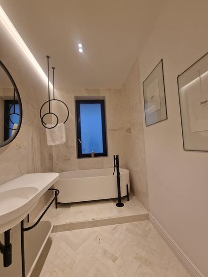 Mamaia - Apartament 4 camere - vedere superba - mobilat utilat LUX - loc parcare