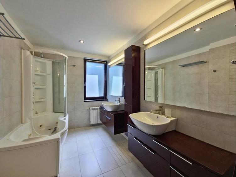 Apartament 5 camere Aviatorilor