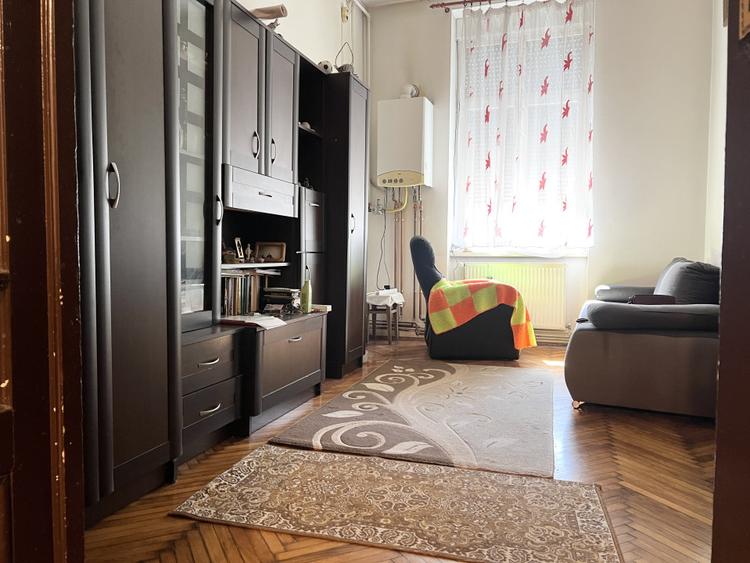 Apartament 4 camere, 120mp utili, cladire istorica, parter - Central