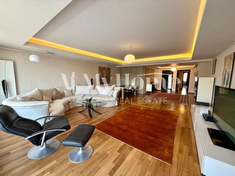 Apartament spatios cu 4 camere, vedere Herastrau, prima linie, parcare, terasa