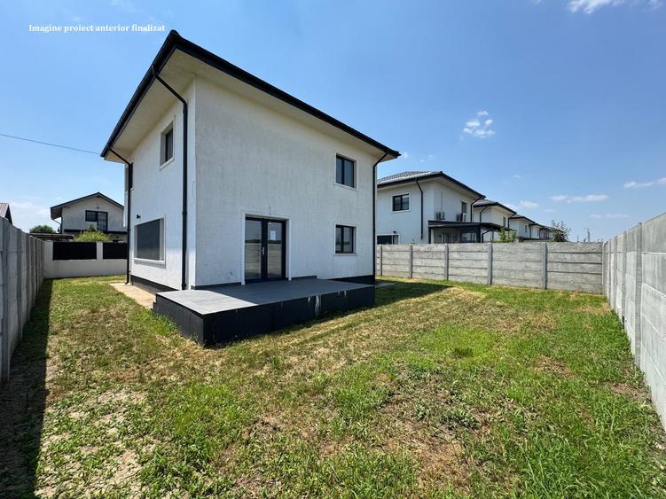 Casa individuala Pantelimon, 4 camere, 3 bai, curte libera, zona in dezvoltare
