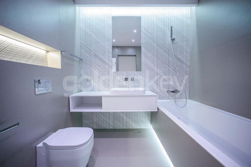 Apartament cu 3 dormitoare, mobila moderna si 1 garaj