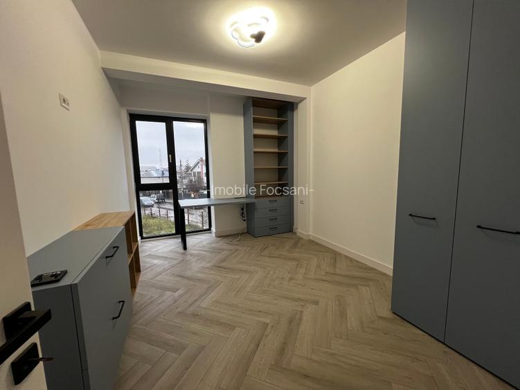 Apartament 4 camere-PARTER INALT -130 mp utili - 11