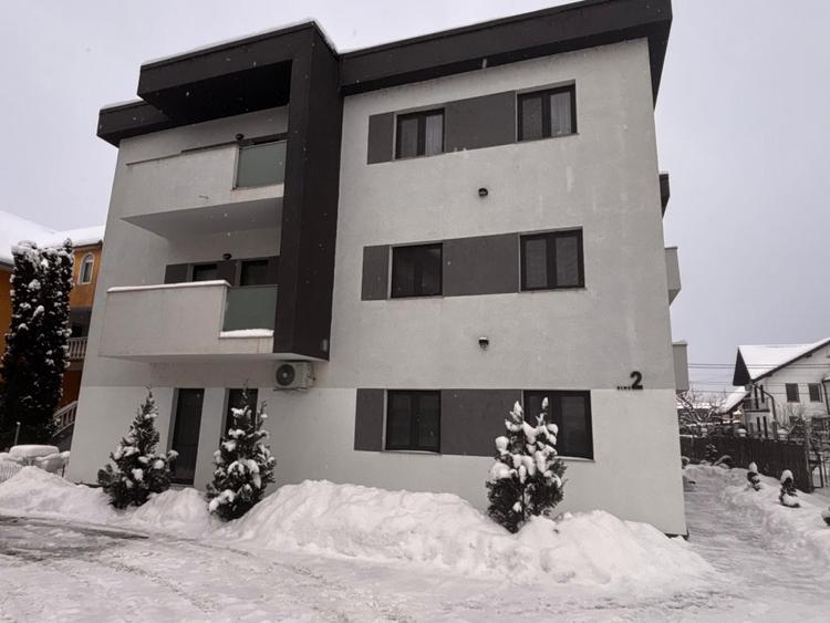 Apartament de inchiriat 2 camere decomandat