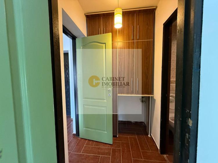 2 camere I Calea Calarasilor I Etaj 1 I 2004